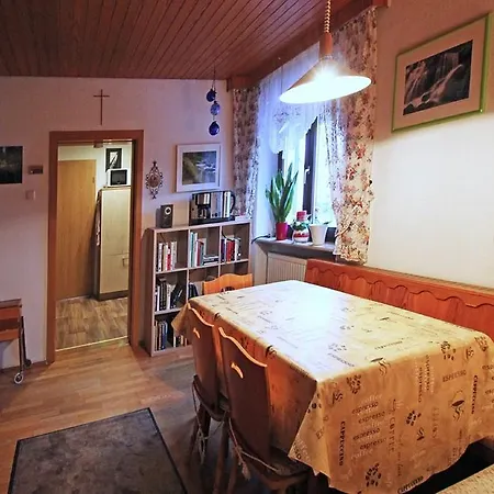 Waldstrasse Апартаменты Вальдсассен